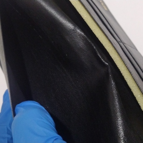 Luxury Black Leather Rémy Martin Wallet w/ Gold Corner Accents, Unisex Accessory - Picture 9 of 12